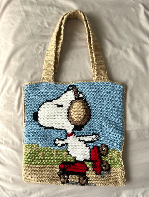 Roller Skating Snoopy Crochet Bag Pattern