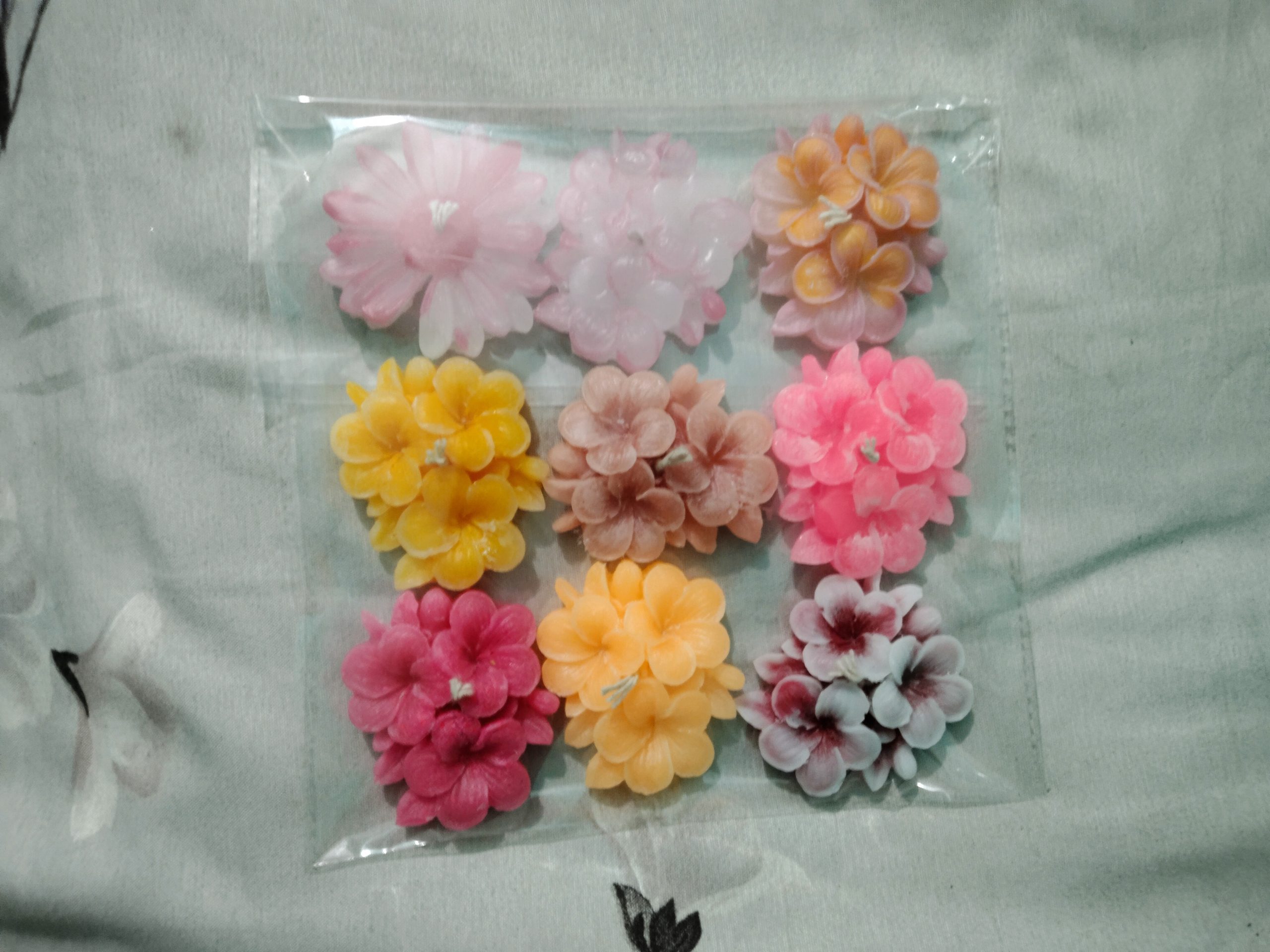 Flower Shape Handmade Decorative Candle - Image 2